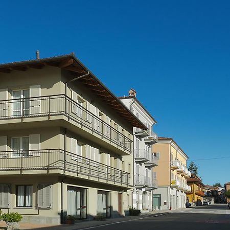 Appartamenti Rocca - CAV La Casa di Rosa Monforte dʼAlba Esterno foto