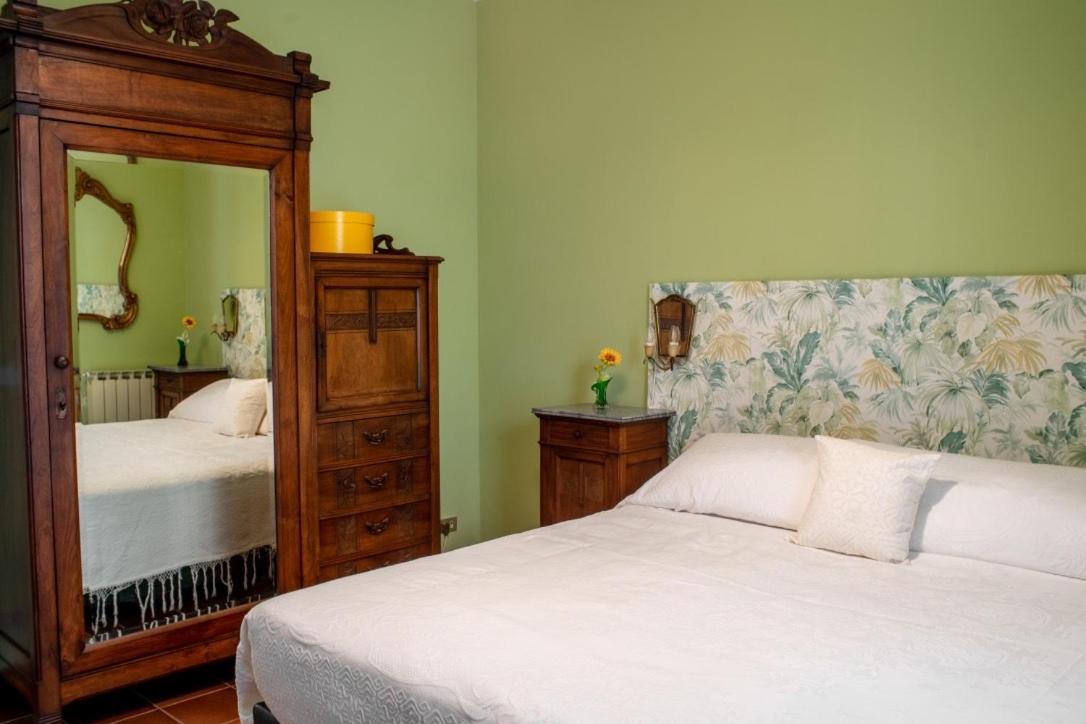 Appartamenti Rocca - CAV La Casa di Rosa Monforte dʼAlba Esterno foto
